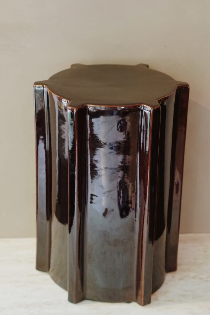 Bijzettafel donkerbruin geometrisch Pawn
