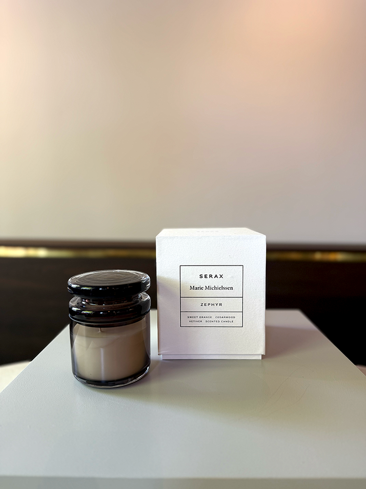 Scented candle S dark brown Zephyr